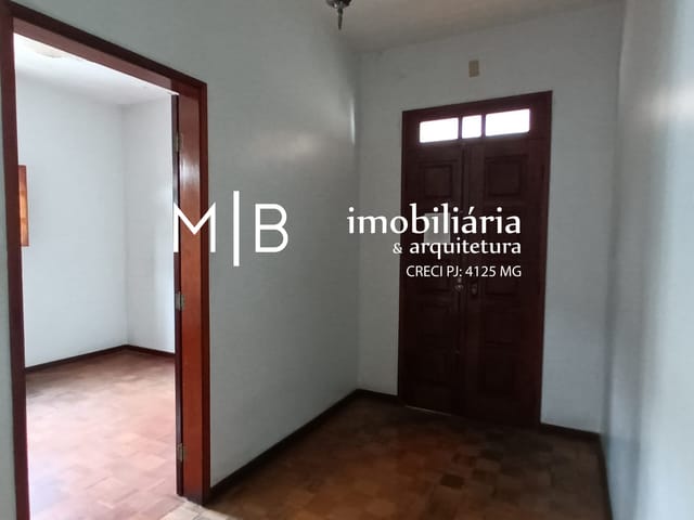 Casa com 295m² 5 quartos e 3 banheiros, à venda, no bairro CENTRO em CATAGUASES