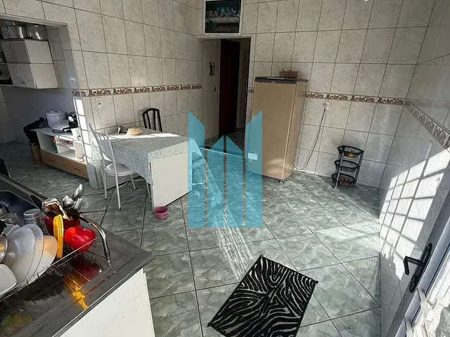Casa 2 quartos e 1 banheiro, à venda, no bairro Nossa Senhora Aparecida em Poços de Caldas