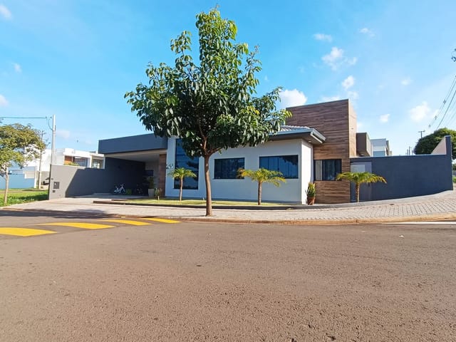 Casa com 287m² 3 quartos e 1 banheiro, à venda, no bairro Residencial Morada das Flores em Cambé