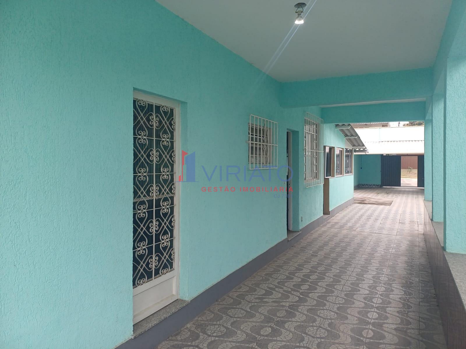 Casa à venda com 2 quartos, 295m² - Foto 4