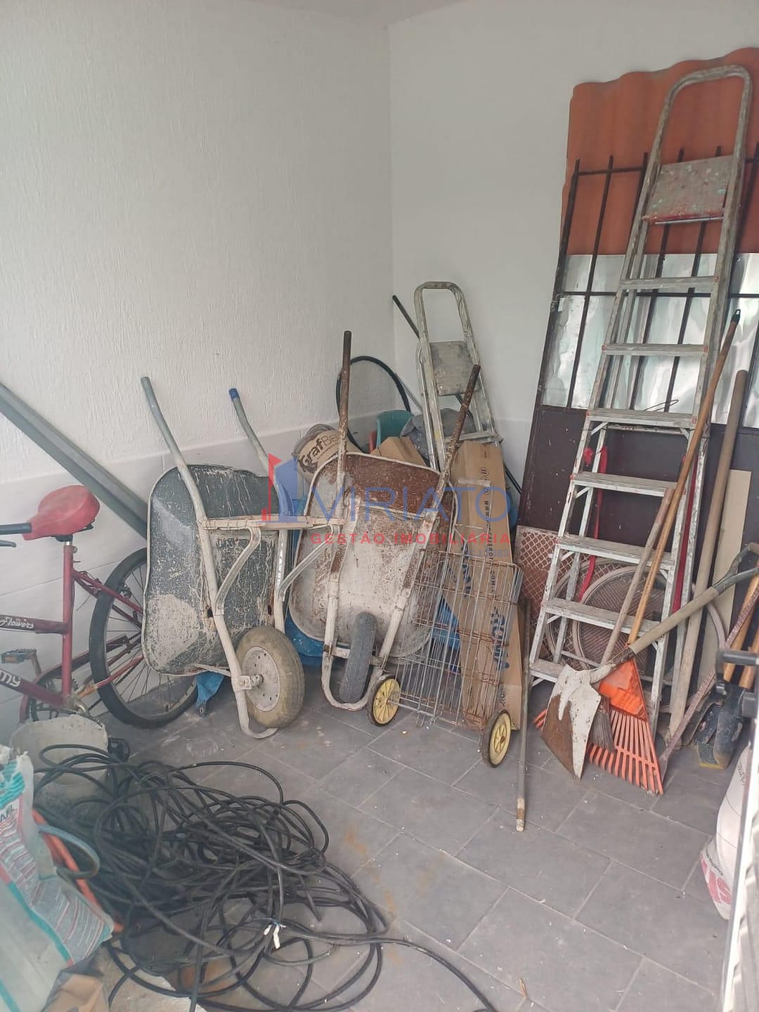 Casa à venda com 2 quartos, 295m² - Foto 12