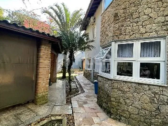 Casa com 1300m² 4 quartos e 3 banheiros, à venda, no bairro Samambaia em Mairiporã