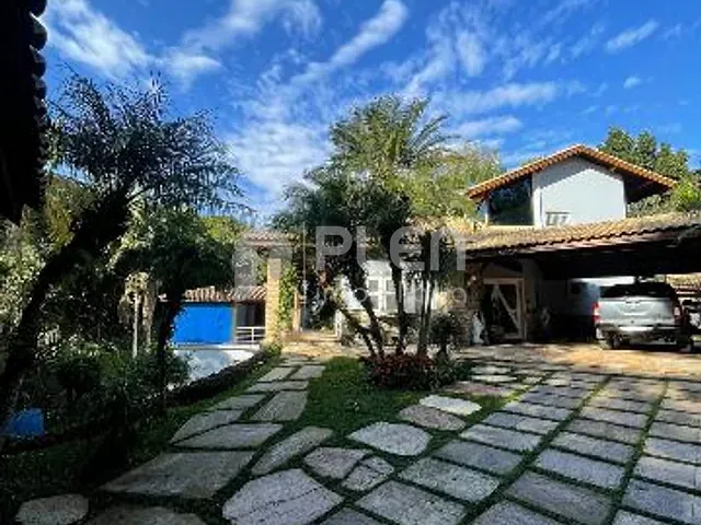 Casa com 1300m² 4 quartos e 3 banheiros, à venda, no bairro Samambaia em Mairiporã