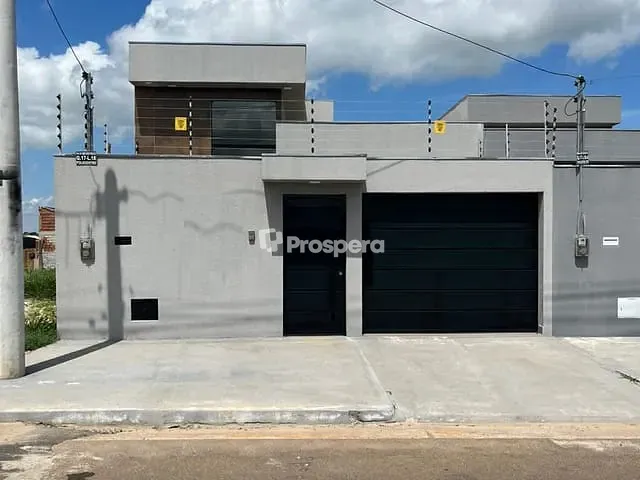 Casa com 250m² 3 quartos e 2 banheiros, à venda, no bairro Polocentro 1ª Etapa em Anápolis