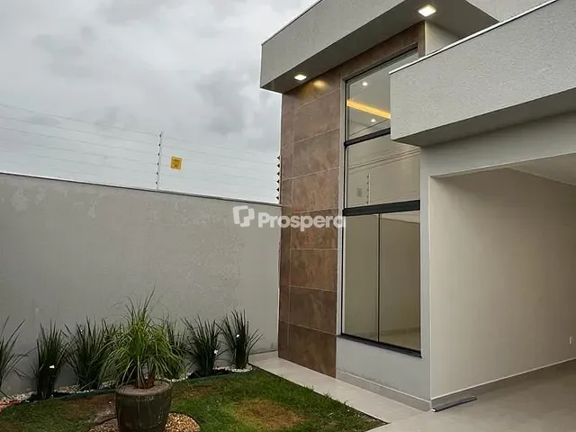 Casa com 250m² 3 quartos e 2 banheiros, à venda, no bairro Polocentro 1ª Etapa em Anápolis