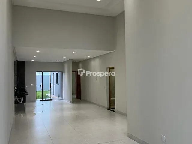 Casa com 250m² 3 quartos e 2 banheiros, à venda, no bairro Polocentro 1ª Etapa em Anápolis