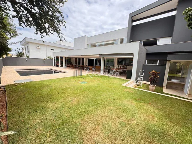 Casa com 874m² 4 quartos e 6 banheiros, à venda, no bairro Jardins Mônaco em Aparecida de Goiânia