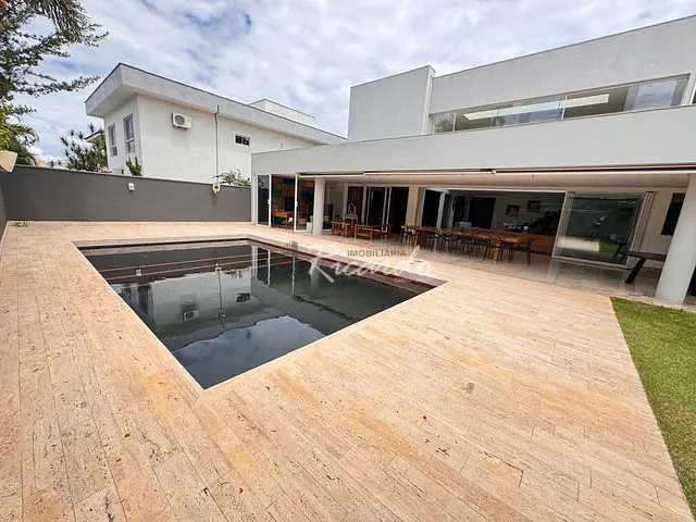 Casa com 874m² 4 quartos e 6 banheiros, à venda, no bairro Jardins Mônaco em Aparecida de Goiânia