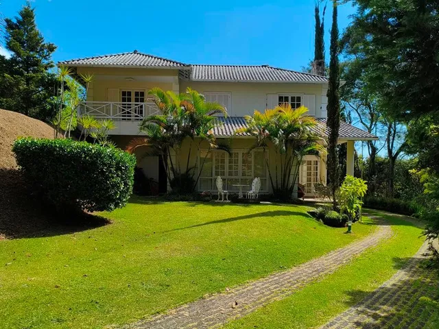 Casa com 3500m², à venda, no bairro Samambaia em Petrópolis