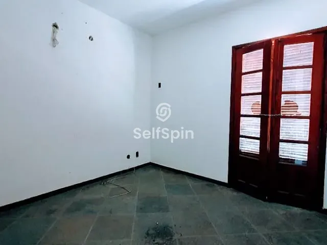 Casa com 180m² 3 quartos e 2 banheiros, para alugar, no bairro Piratininga em Niterói
