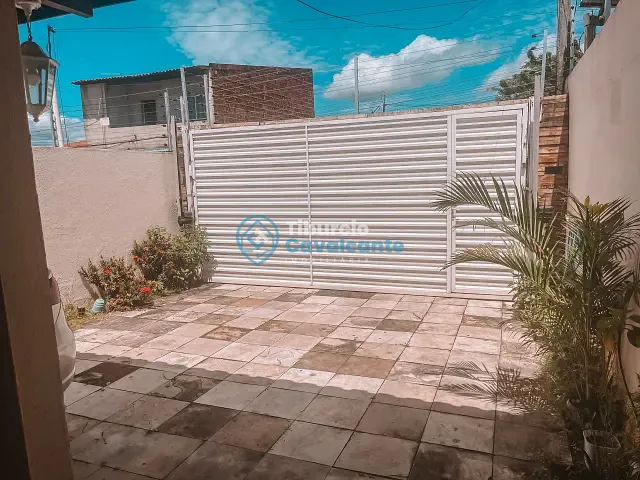 Casa 2 quartos e 1 banheiro, à venda, no bairro Novo Maranguape I em Maranguape