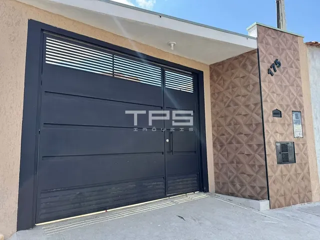 Casa com 175m² 2 quartos e 2 banheiros, à venda, no bairro Cidade Industrial em Lorena