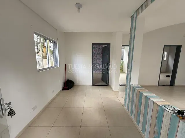 Casa com 450m², à venda, no bairro Centro Cívico em Curitiba