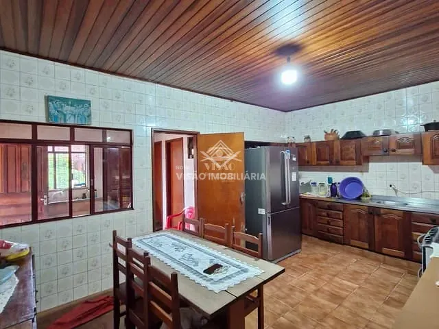 Casa com 640m² 2 quartos e 2 banheiros, à venda, no bairro Jardim das Palmeiras em Sinop