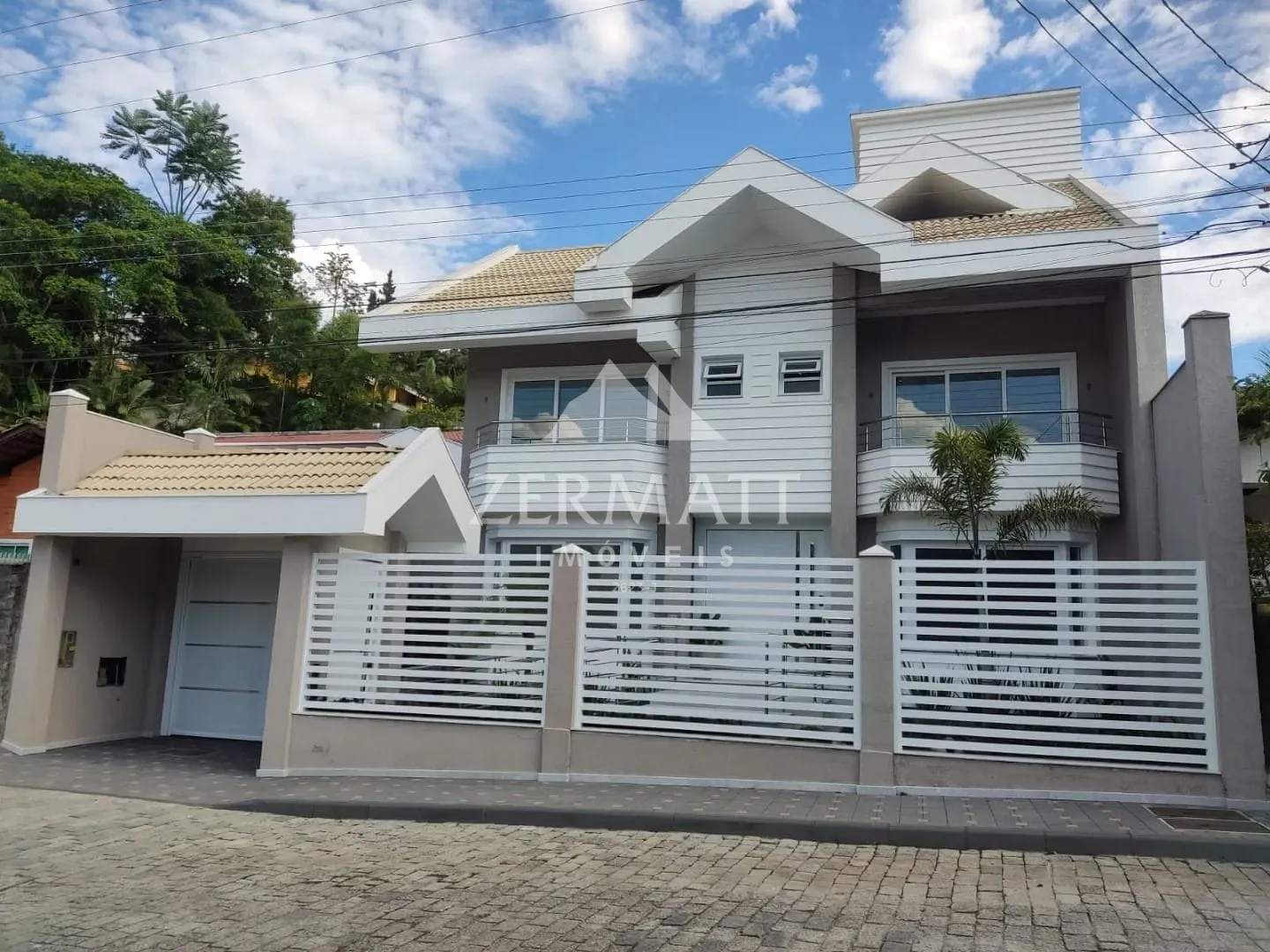 Casa com 3 dormitórios à venda, 350 m por R$ 2.980.000,00 - Escola Agrícola - Blumenau/SC - foto 1