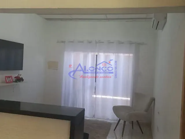 Casa com 125m² 2 quartos e 1 banheiro, à venda, no bairro Vila Ita em Jacareí