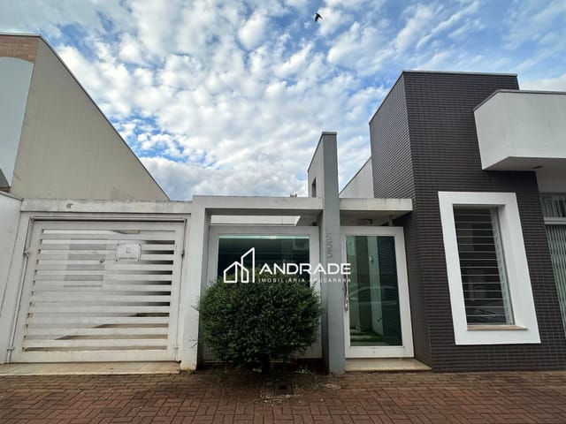 Casa com 750m², para alugar, no bairro Centro em Apucarana