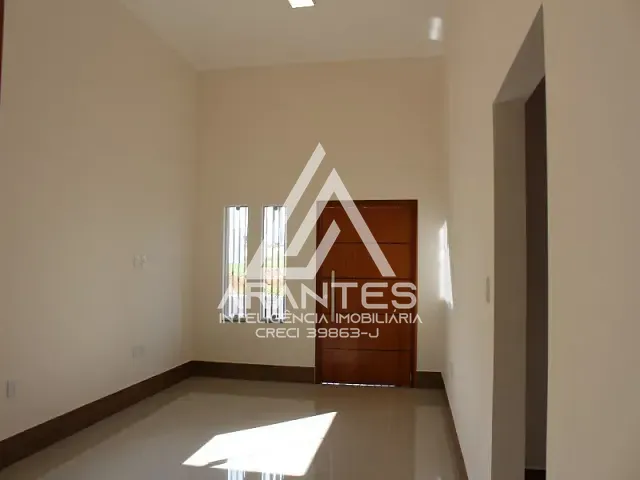 Casa 2 quartos e 2 banheiros, à venda, no bairro Jockey Club em Barretos