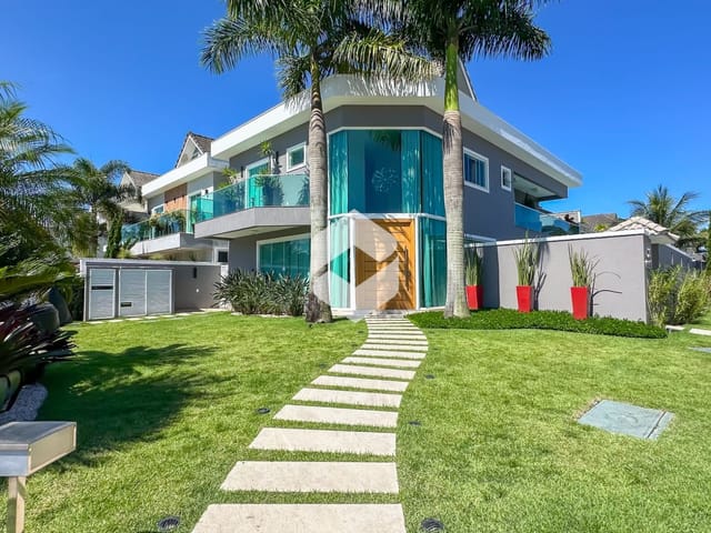 Casa com 400m² 4 quartos e 8 banheiros, à venda, no bairro Recreio dos Bandeirantes em Rio de Janeiro