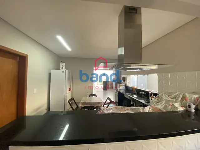 Casa com 360m² 3 quartos e 3 banheiros, à venda, no bairro Portal Ville Flamboyant em Porto Feliz
