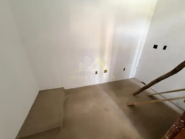 Casa 4 quartos e 3 banheiros, à venda, no bairro Quintas das Avenidas em Juiz de Fora