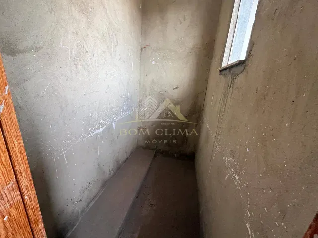 Casa 4 quartos e 3 banheiros, à venda, no bairro Quintas das Avenidas em Juiz de Fora