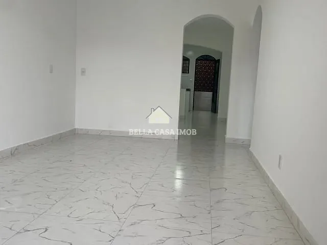 Casa com 216m² 3 quartos e 2 banheiros, à venda, no bairro Jardim Maria Antônia Prado em Sorocaba