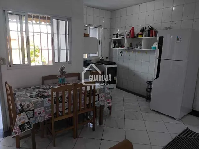 Casa com 60m² 2 quartos e 2 banheiros, para alugar, no bairro Vila Santo Antônio em Guarujá