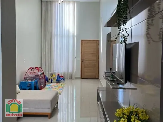 Casa com 206m² 3 quartos e 1 banheiro, à venda, no bairro Parque São João em Anápolis