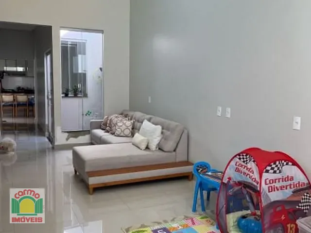 Casa com 206m² 3 quartos e 1 banheiro, à venda, no bairro Parque São João em Anápolis
