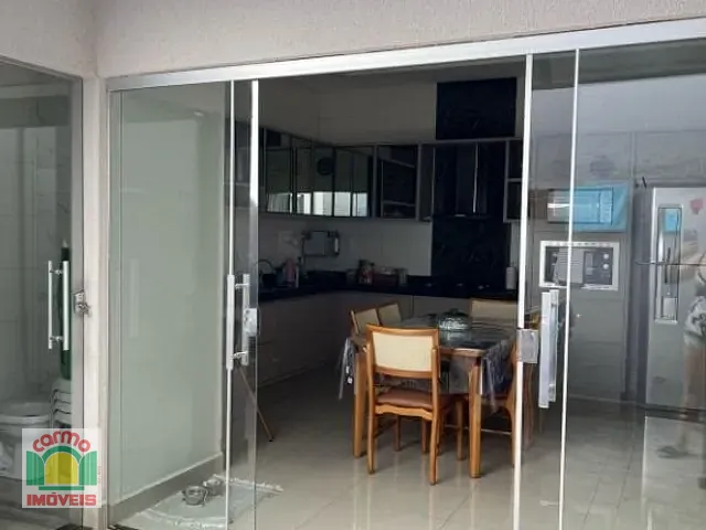 Casa com 206m² 3 quartos e 1 banheiro, à venda, no bairro Parque São João em Anápolis