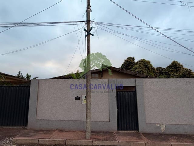 Casa 3 quartos e 2 banheiros, à venda, no bairro Industrial em Corumbá