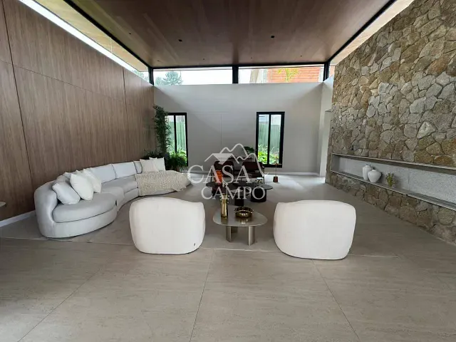 Casa com 2400m² 5 quartos e 7 banheiros, à venda, no bairro Loteamento Residencial Parque Terras de Santa Cecília em Itu