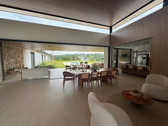 Casa com 2400m² 5 quartos e 7 banheiros, à venda, no bairro Loteamento Residencial Parque Terras de Santa Cecília em Itu