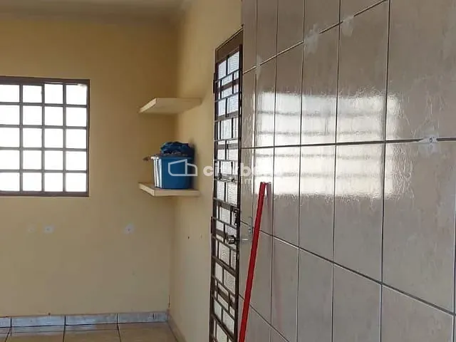 Casa 3 quartos e 1 banheiro, à venda, no bairro Vila Mendonça em Araçatuba
