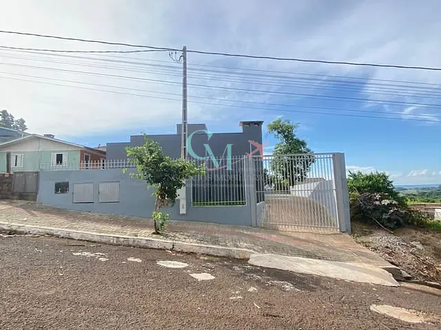 Casa 2 quartos e 1 banheiro, à venda, no bairro Pinheiro  em Xanxerê