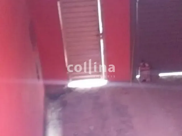 Casa com 200m² 4 quartos e 3 banheiros, à venda, no bairro Vila Silviânia em Carapicuíba