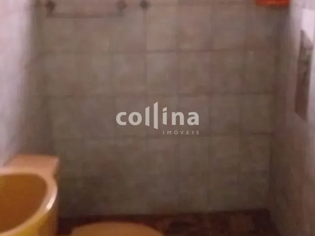 Casa com 200m² 4 quartos e 3 banheiros, à venda, no bairro Vila Silviânia em Carapicuíba