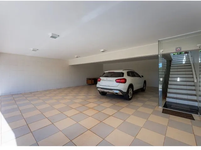 Casa com 1800m² 4 quartos e 4 banheiros, à venda, no bairro Setor Habitacional Jardim Botânico em Brasília