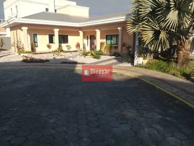 Casa 3 quartos e 2 banheiros, à venda, no bairro NOSSA SENHORA DA PAZ em Balneário Piçarras