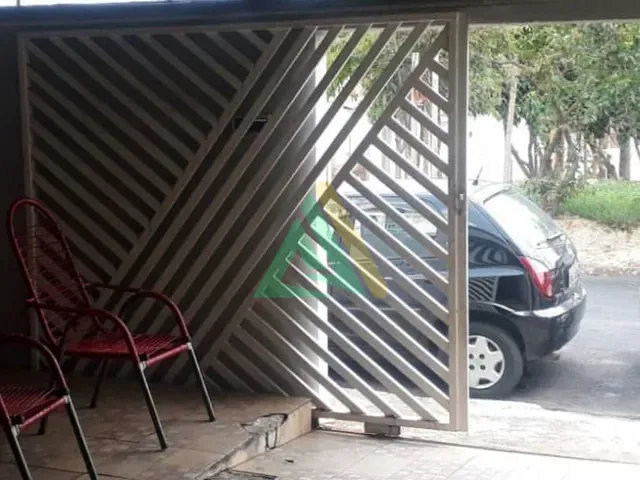 Casa com 121m² 2 quartos e 1 banheiro, à venda, no bairro Mogi-Mirim II em Mogi Mirim