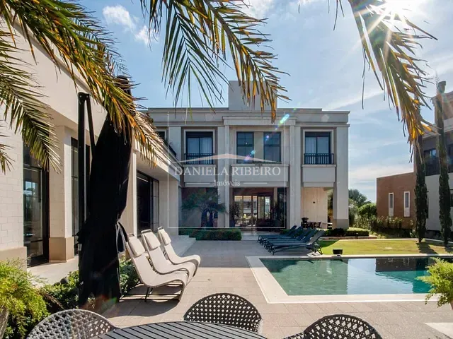 Casa com 1588m² 5 quartos e 8 banheiros, à venda, no bairro Vivendas do Arvoredo em Londrina