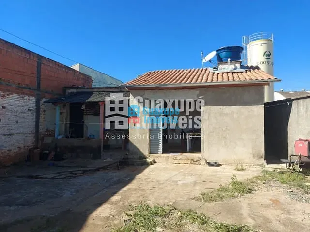 Casa com 250m² 2 quartos e 2 banheiros, à venda, no bairro Jardim Regulador em Guaxupé