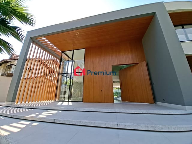 Casa 5 quartos e 12 banheiros, à venda, no bairro Barra da Tijuca em Rio de Janeiro