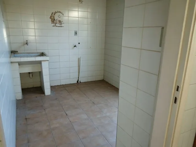 Casa com 353m² 4 quartos e 2 banheiros, à venda, no bairro Vila Mariana em Americana