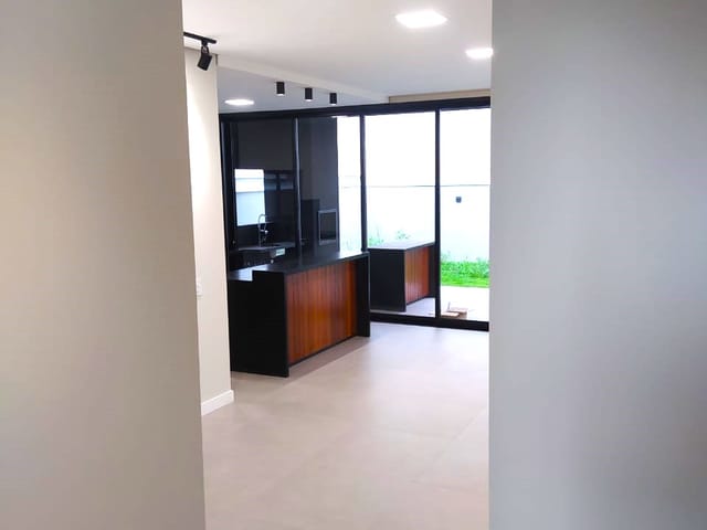 Foto do Casa - Sobrado à venda 3 Quartos, 3 Suites, 4 Vagas, 260M², Parque Tauá, Londrina - PR | CONDOMÍNIO TANGARÁ | Imobiliária Itapuã S/C LTDA