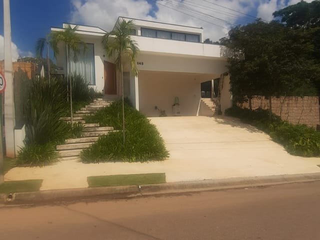 Casa com 1580m² 3 quartos e 5 banheiros, à venda, no bairro Abadia em Louveira