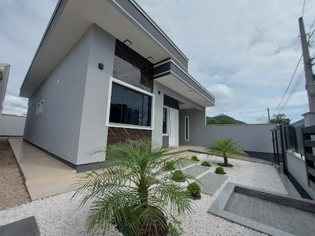 Foto do Casa - Casa com 3 dormitórios à venda, 100 m² por R$ 650.000,00 - Vale Verde - Palhoça/SC | Madri Imóveis