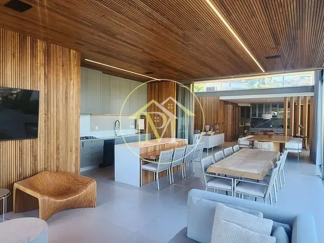Casa com 2100m² 5 quartos e 7 banheiros, à venda, no bairro Residencial São José em Itu