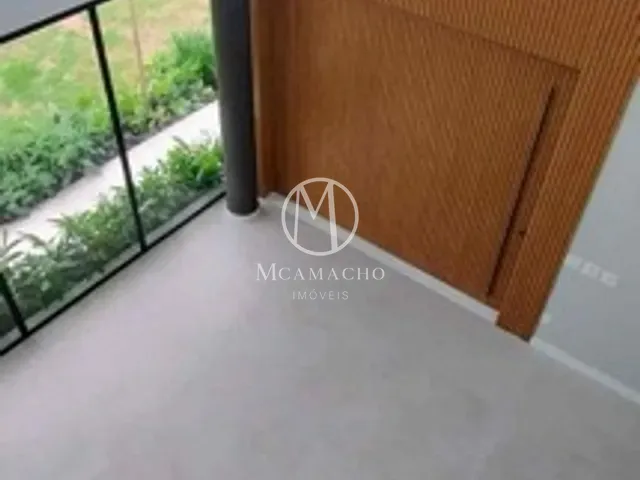 Casa com 600m² 5 quartos e 6 banheiros, à venda, no bairro Barra da Tijuca em Rio de Janeiro
